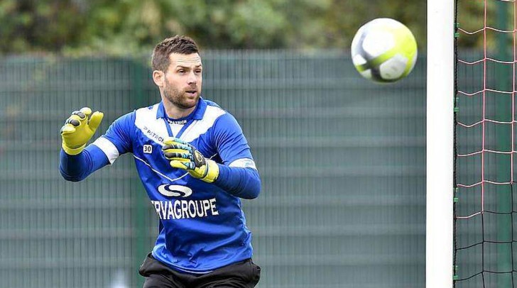 Denis Petric visé pour remplacer Maxime Dupé