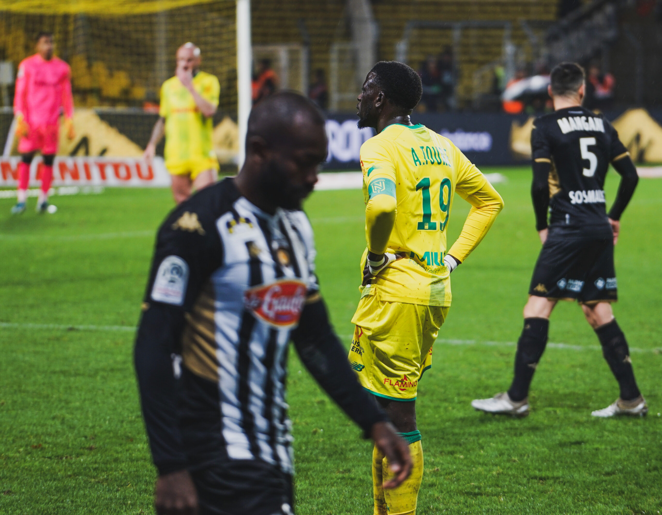Nantes sombre à Angers