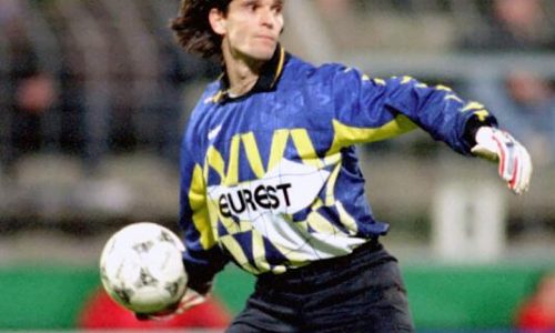 Nantes vs Leverkusen 1995 : le dernier assis dans les cages !