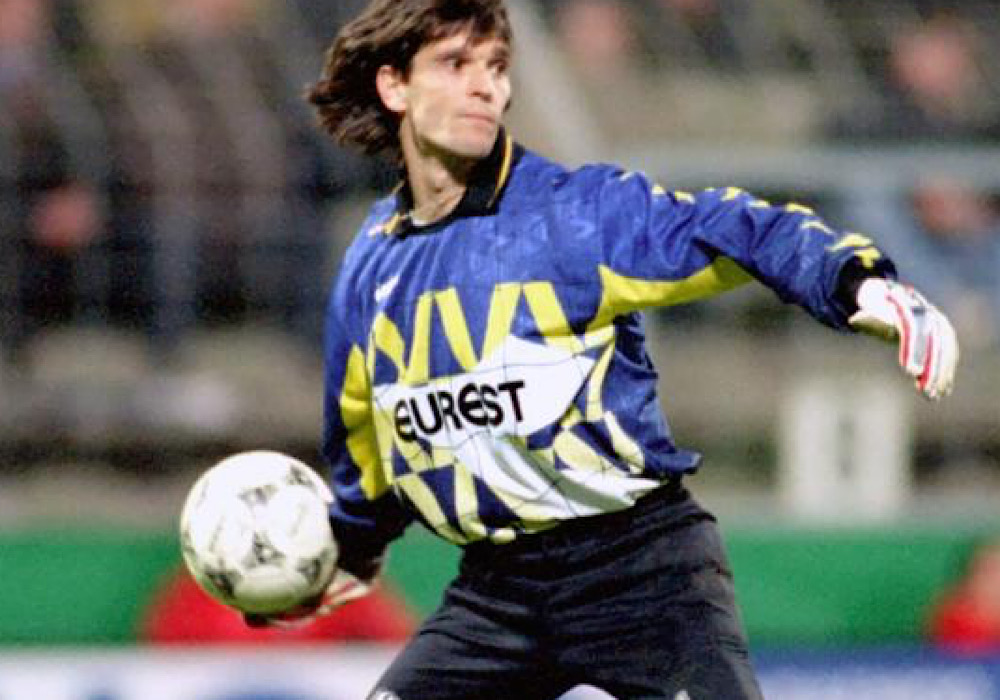 Leverkusen-FCNA 1995 : le dernier assis dans les cages !