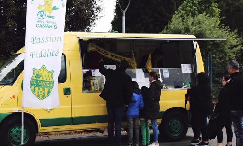 Allez Nantes Canaris : Un groupe de supporters incarne sur plusieurs générations l’histoire mais aussi le présent du FC Nantes