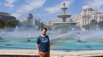 En Roumanie, la passion de Maxime pour le FC Nantes reste intacte