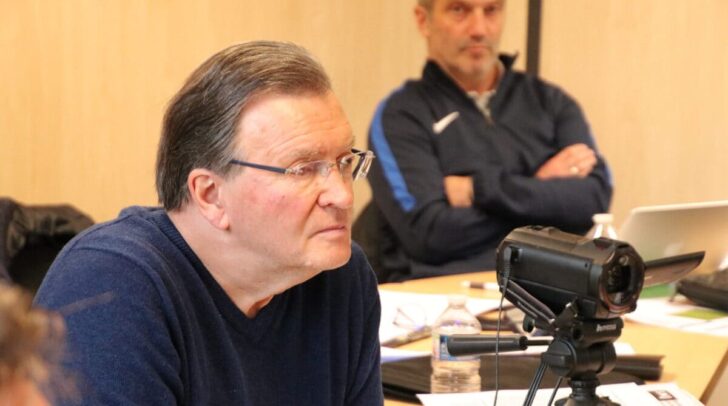 Lionel Bellenger : « Le sommet de la communication, c’est la causerie d’avant match »